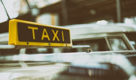 Taxi médical assis conventionné par la sécurité sociale à Fougères