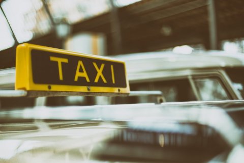 Taxi médical assis conventionné par la sécurité sociale à Fougères