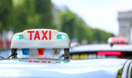 Transport personne longue distance à Fougère - Taxi Leblay